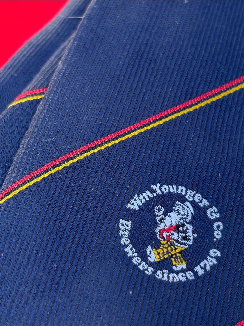Wm. Younger & Co. Brewers vintage tie!!